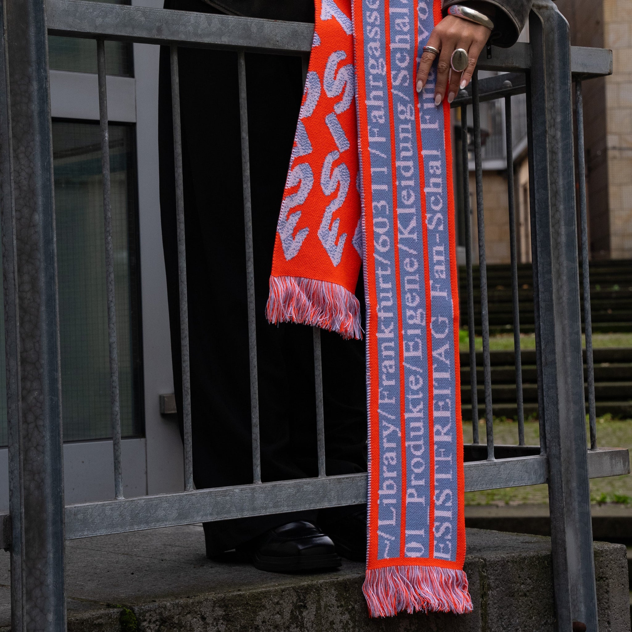 esistfreitag-Schal Blue Edition